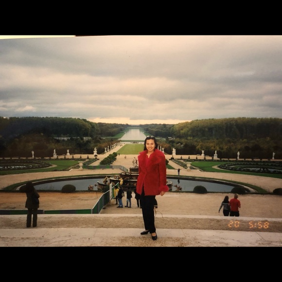 Meet Your Posher, Deb - Picture 12 of 16